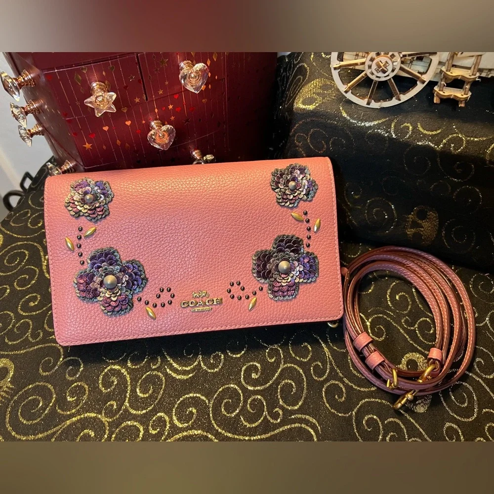 Coach Hayden Pink Floral Dinky Clutch Crossbody w Purple Leather Sequin Flowers